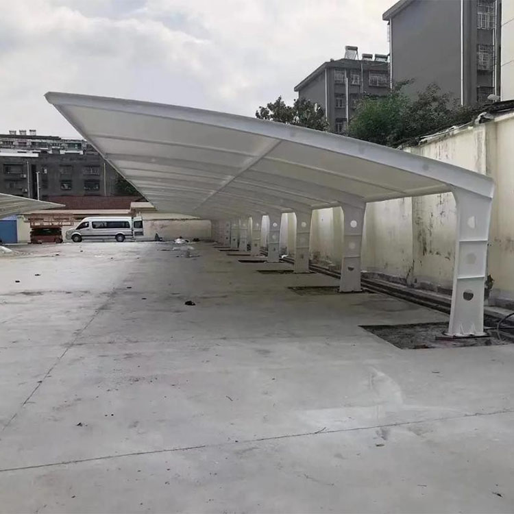 白山膜结构汽车棚