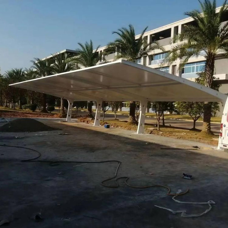 白山膜结构汽车棚